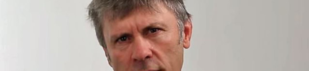 Bruce Dickinson: l'aereo da lui finanziato si è schiantato all'atterraggio (video)