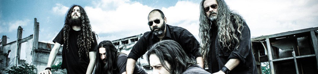Housebreaking: disponibile il teaser di "Blood Red"