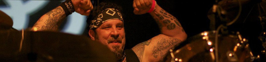 Twisted Sister: addio al batterista AJ Pero
