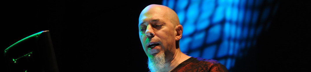 Dream Theater: Rudess omaggia la memoria di David Bowie