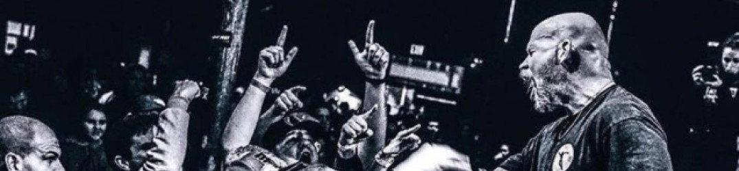 Strife: guarda il video live di 'Waiting'