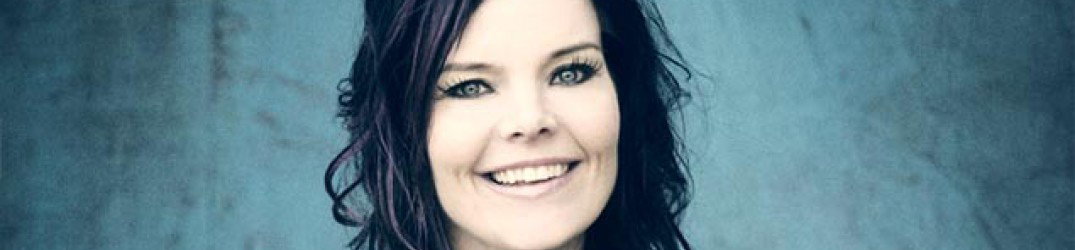 Anette Olzon: l'ex-Nightwish assalita e rapinata