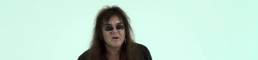 Yngwie Malmsteen: il nuovo album non s'intitolerà "World on Fire"