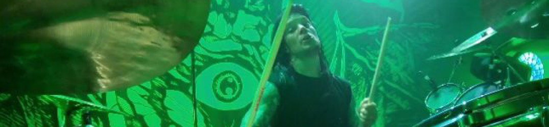 Arch Enemy: il live drum-cam ufficiale (Daniel Erlandsson) di 'Dead Bury Their Dead'