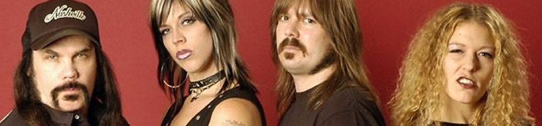 Nashville Pussy: il videoclip del nuovo singolo 'She Keeps Me Coming and I Keep Going Back'