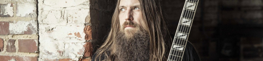 Mark Morton (Lamb of God): online il lyric video di "Cross Off" (feat. Chester Bennington)