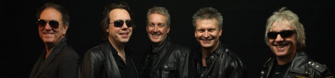 FM: guarda il live video di 'Closer to Heaven'