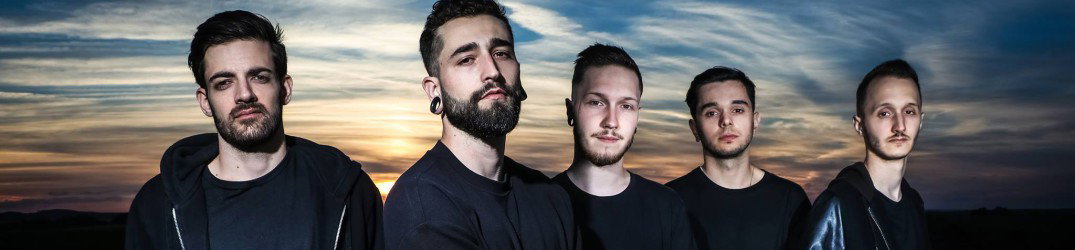 Novelists: il guitar playthrough video di 'Eyes Wide Shut'