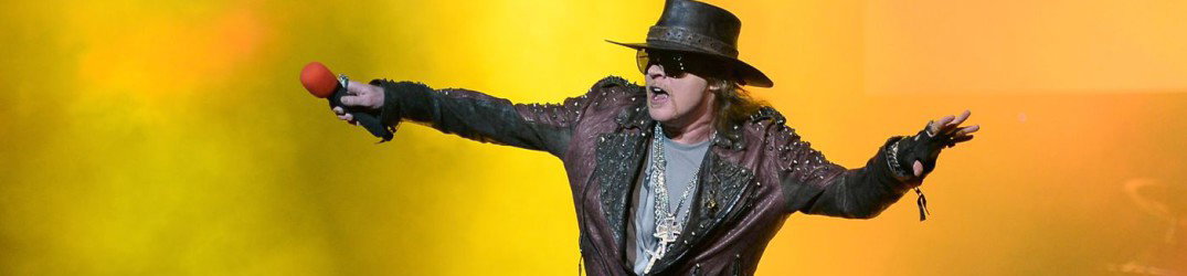 AC/DC: si susseguono voci di Axl Rose come nuovo cantante