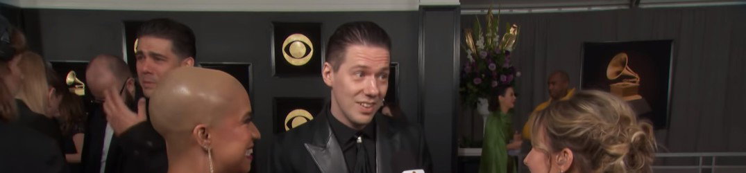 Ghost: Tobias Forge intervistato a volto scoperto sul red carpet dei Grammy Awards