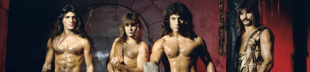Manowar: svelano la nuova linea di mutande di pelliccia