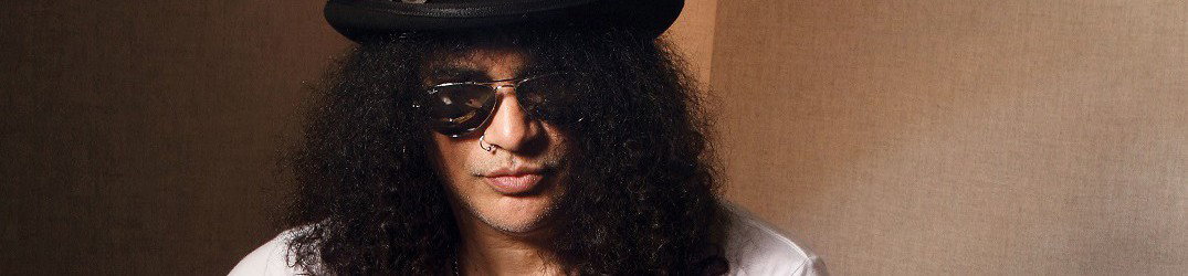 Slash: preferisco suonare in una band, che fare il "guitar hero" circondato di turnisti