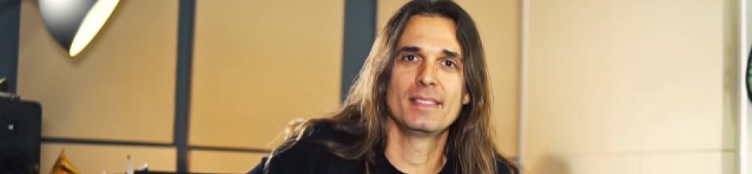 Megadeth: Kiko Louriero, ecco come si fa il guitar-solo di 'Bullet to the Brain'