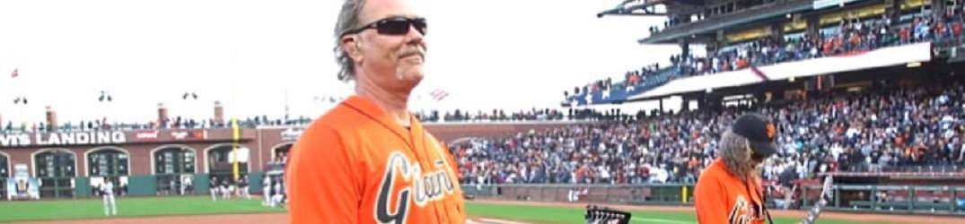 Metallica: il video di Hetfield e Hammett che suonano l'inno nazionale nello stadio dei Giants
