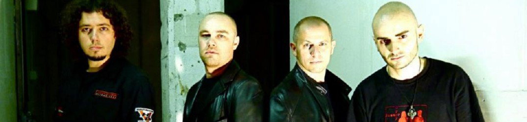No Man Eyes:  video in versione acustica di 'How Come'