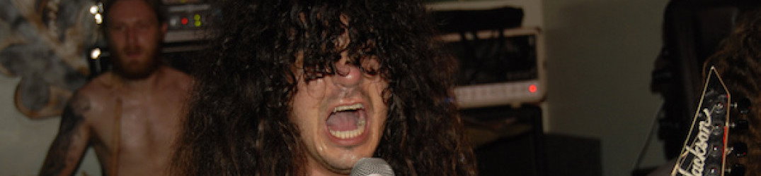 Vektor: DiSanto si difende dalle accuse di violenza domestica, "Qualcuno ha distrutto questa band"