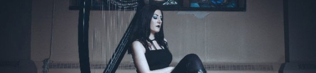 Cradle Of Filth: Lindsay Schoolcraft pubblicherà l'album solista "Martyr"