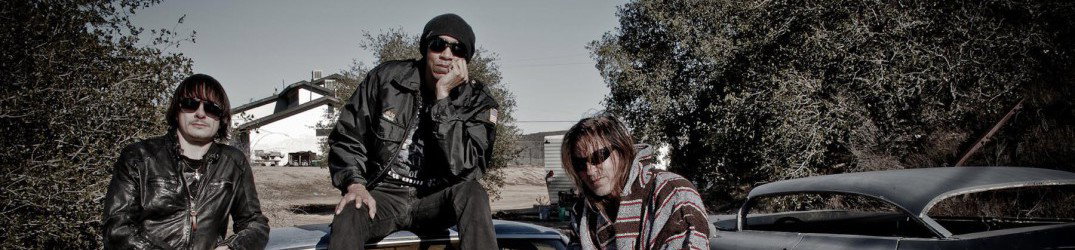 KXM (Ray Luzier, George Lynch, Doug Pinnick): il video di 'Lightning' dal prossimo album