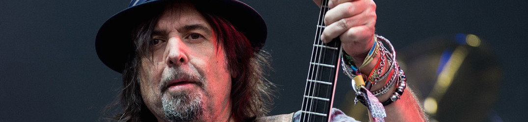 Phil Campbell: 'These Old Boots' ft. Dee Snider, Mick Mars e Chris Fehn nella nuova videointervista