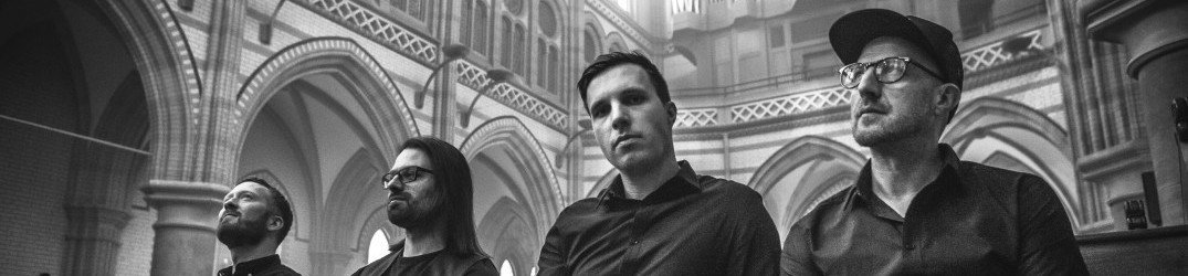 Long Distance Calling: guarda il live video ufficiale di 'Black Paper Planes'