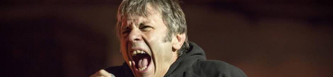 Iron Maiden: la sicurezza picchia un fan, Bruce Dickinson ferma il concerto