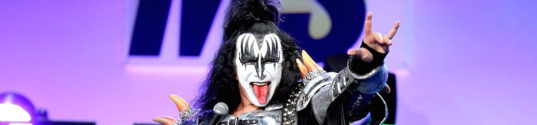 Kiss: problemi di salute per Gene Simmons, annullato il concerto di stasera a Salt Lake City