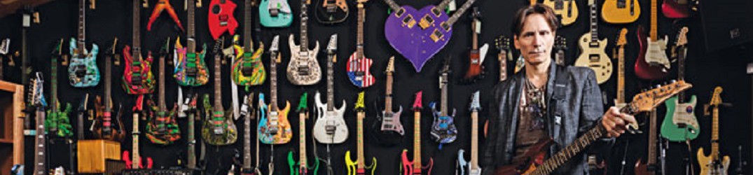 Steve Vai: le sue chitarre customizzate e i suoi dipinti finiranno in una galleria d'arte