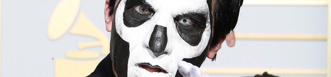 Ghost: Tobias Forge riceve il STIM Platinum Guitar per "l'eccezionale successo come musicista"