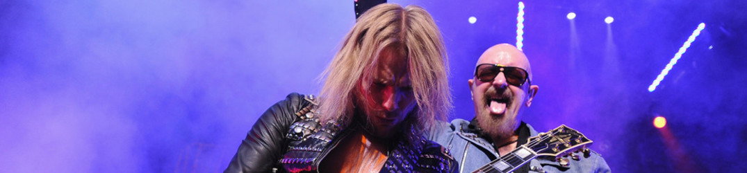 Judas Priest: esibizione di Halford in maschera per il concerto di Halloween