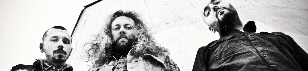 Black Rainbows: ascolta la nuova 'The Red Sky Above'