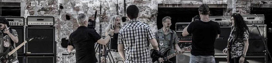 Vanexa: i dettagli sul vinile di Too Heavy to Fly