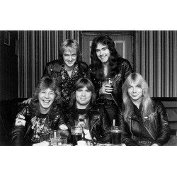 Iron Maiden: morto Clive Burr, l'ex batterista ricordato da Harris e Dickinson