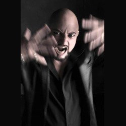 Geoff Tate: 'Ognuno sente la musica a modo suo'