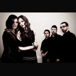 Raving Season: nuovo contratto per il gruppo