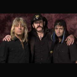 Motorhead: Lemmy in via di guarigione