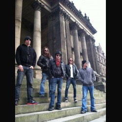 Skid Row: lyric video di "This Is Killing Me"