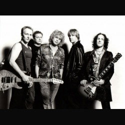 "Living with Def Leppard": anteprima del documentario