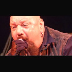 Paul Di' Anno: si scaglia contro un fan pro-Dickinson