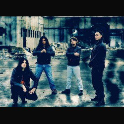 Raging Rage: il brano "In The Gloom Of The Cave" in streaming