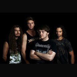 Harlott: la band sigla un nuovo contratto discografico