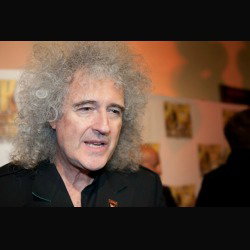 Brian May: sospetto cancro alle ossa