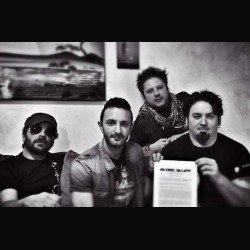 Diamante: firmano con Atomic Stuff Records