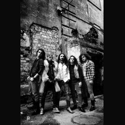 Seventh Veil: online il videoclip di "Red Light In Your Eyes"