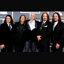 Dream Theater: nuovo video on the road dal tour