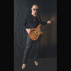 Giulio Rossi: nuovo singolo per il chitarrista dei Synthesis