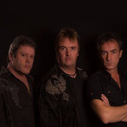 Three Lions: trailer di presentazione del debut album