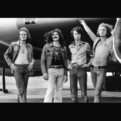 Led Zeppelin: all'asta alcuni inediti di "Physical Graffiti"