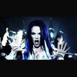 Arch Enemy: online il video di 'War Eternal'