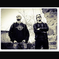 In My Embrace: nuovo EP