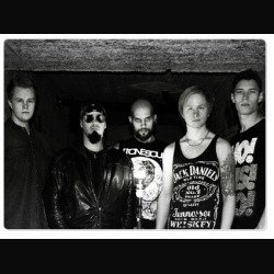 Serpent Skies: debut-album in arrivo
